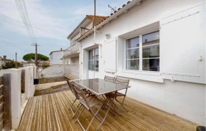 Lovely Home In Royan With Wifi